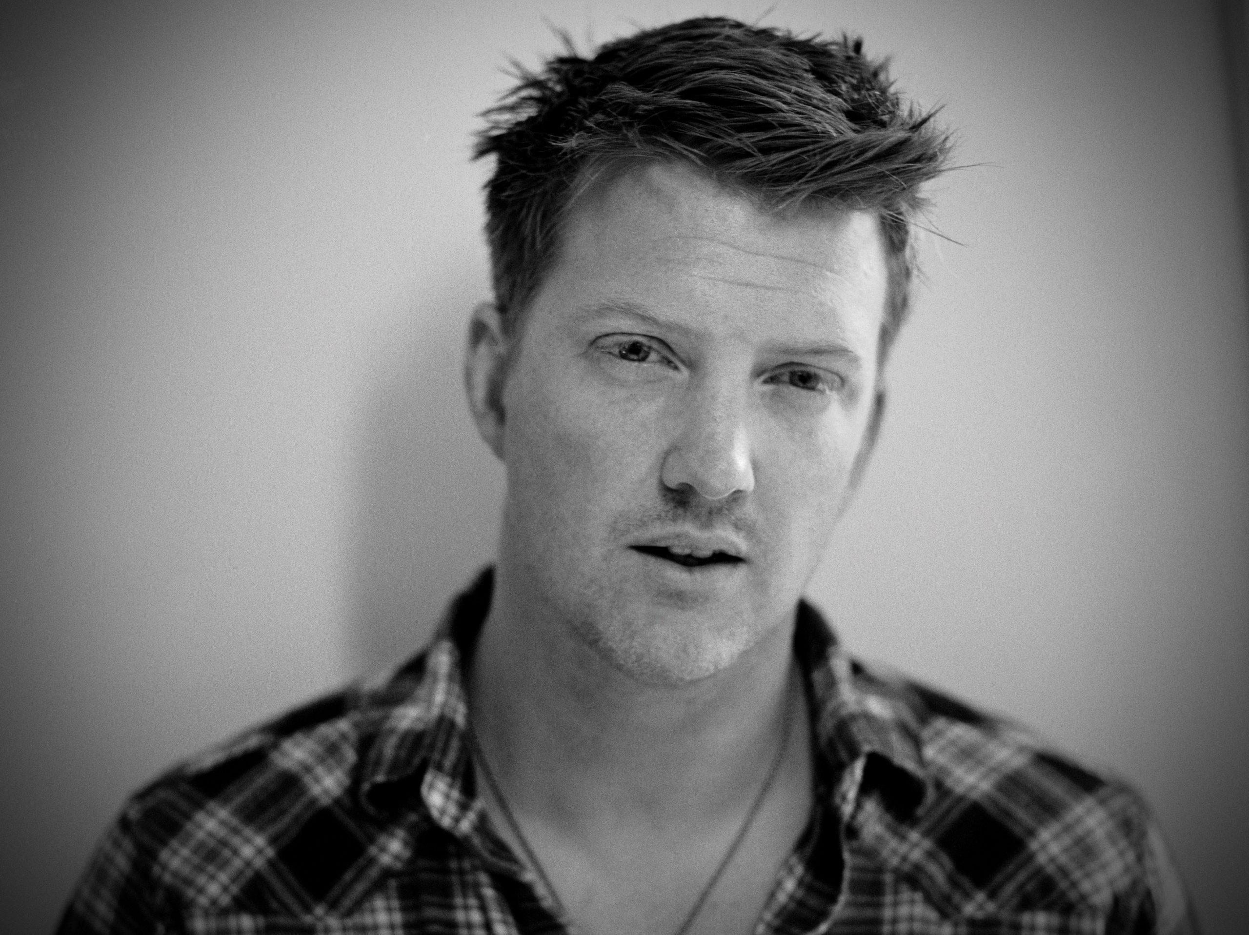 QOTSA’s Josh Homme and Troy Van Leeuwen Make Sound Effects, Get Spontaneous And Give Us Some Serious Advice